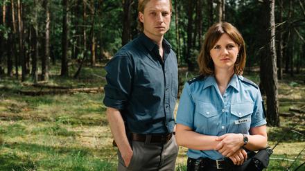 Der Kommissar und die Polizistin: die Geschwister Anton (Anton Rubtsov) und Tonja Raabe (Alina Stiegler). Sie verbindet zugleich ein schreckliches Familiendrama. 