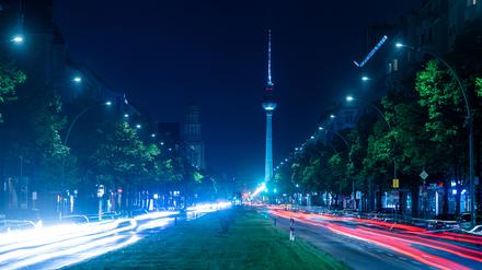Die Frankfurter Allee gehört zu den meistbefahrenen Straßen in Berlin.