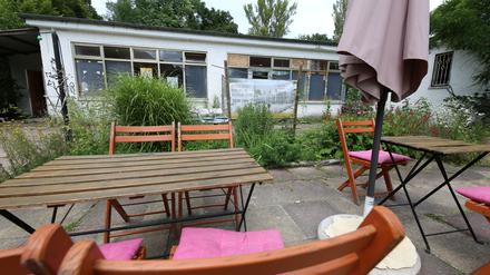 Lottenhof - Stadtteilnetzwerk Potsdam West. Auf dem lebendigen Gartengelände „Lottenhof“ an der Ecke Geschwister-Scholl-Straße/Kastanienallee entsteht ein neues soziokulturelles Nachbarschaftshaus für Potsdam-West.