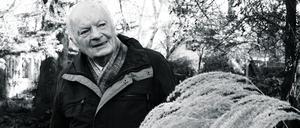 Dr. Konrad Näser, Gärtner, Imker und phänologischer Beobachter für den Deutschen Wetterdienst Potsdam.