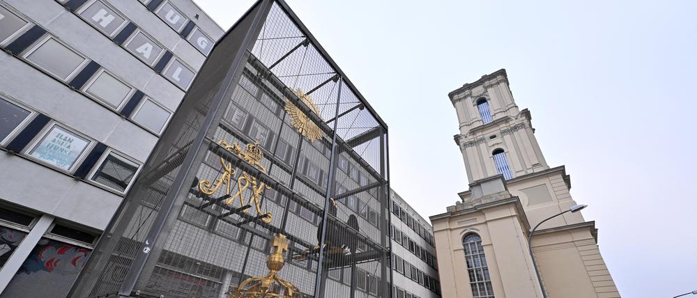 Das Rechenzentrum und der Turm der Garnisonkirche: Extrem nah beieinander. 