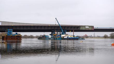 Die A14-Brücke bei Wittenberge wächst langsam.
