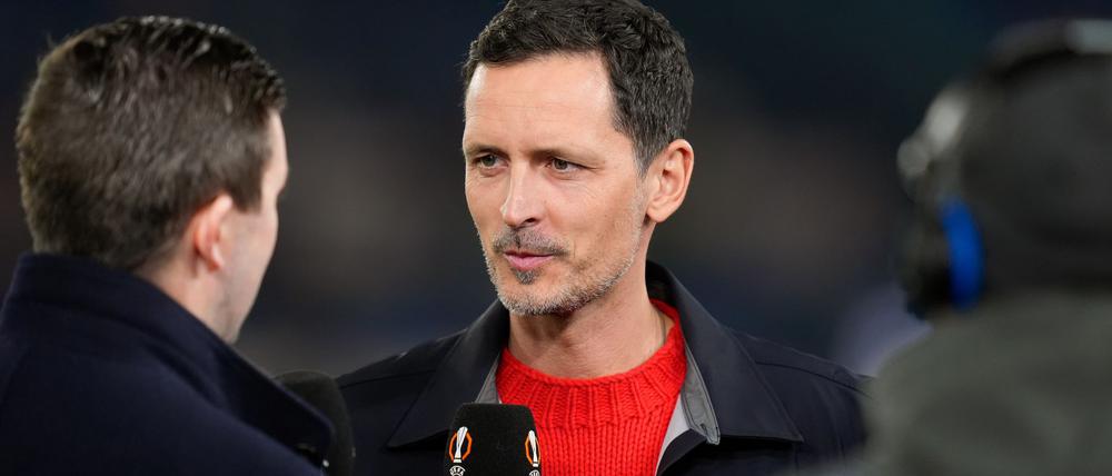 Frankfurts Trainer Dino Toppmöller sieht nach der Niederlage in Rom Positives und Negatives.
