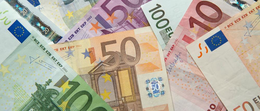 Die Geldscheine im Euroraum sollen ein neues Design bekommen (Archivbild)