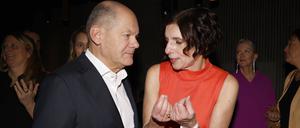 Reichlich Gesprächsstoff. Olaf Scholz und Jutta Allmendinger im Crackers beim Netzwerk Frauen100.