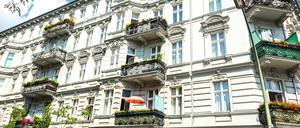 Unter energetischen Gesichtspunkten ist der Sanierungszustand vieler Gründerzeitbauten in Berlin schlecht. 