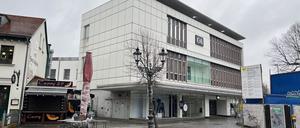 Leerstehende früheres C&A-Kaufhaus in Alt-Tegel.
