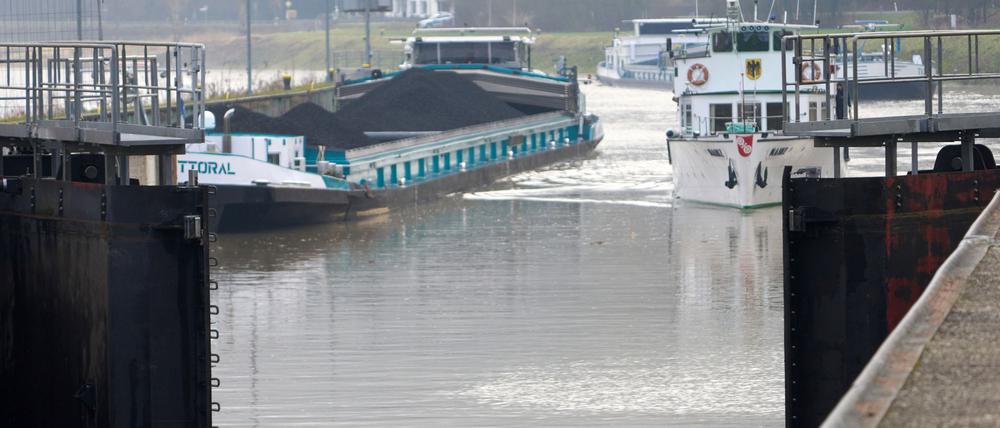 Staatssekretär Becht: Bei der Reparatur der Schleuse wurde schnell und professionell gearbeitet.