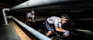 Roger Kluge und Theo Reinhardt gewinnen das 112. Berliner Sechstagerennen.