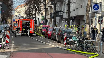 Hausbrand in Neukölln, WeserstraßeCredits: Ken Münster