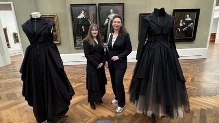 Inspirierende Begegnungen: Designerin Paulina Bongartz und Gemäldegalerie-Direktorin Dagmar Hirschfelder.