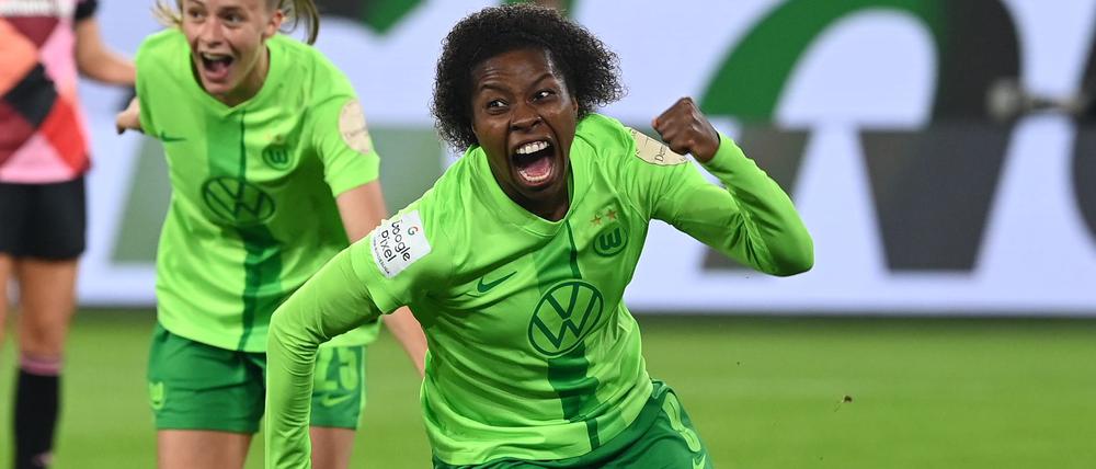 Die Wolfsburgerin Lineth Beerensteyn erzielte in ihrem 100. Bundesliga-Spiel das 1:0 gegen Jena.