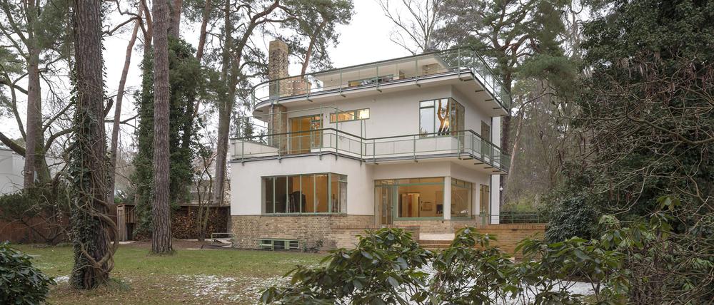 Zwischen Kiefern gelegen: das Haus Niemeyer in der Zehlendorfer Klopstockstraße.