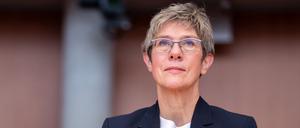 Die ehemalige Verteidigungsministerin Annegret Kramp-Karrenbauer (CDU) hat eine Expertenkommission zu Deutschland Rolle in einer Welt im Umbruch geleitet.