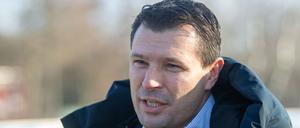 Sportdirektor Benjamin Weber will nichts von einer Trainerentlassung wissen.