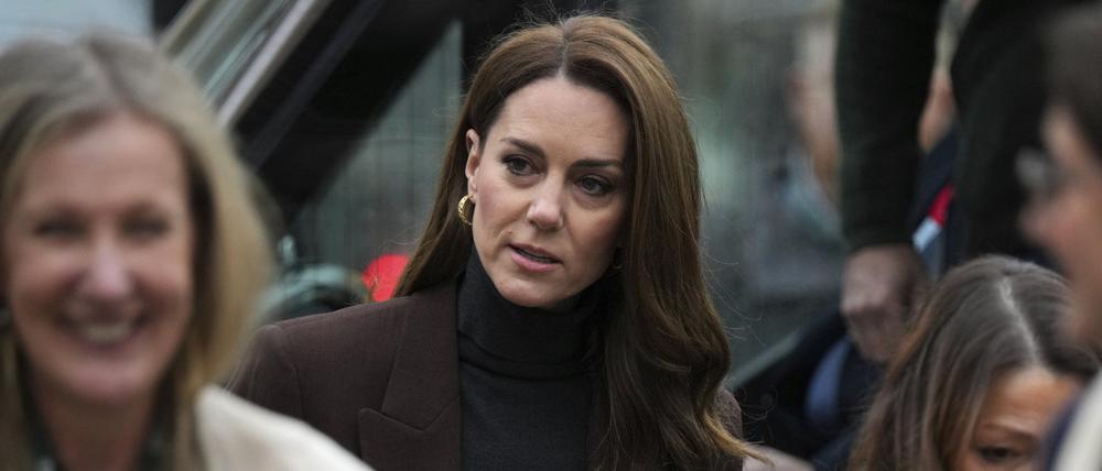 Prinzessin Kate (43) macht anderen Betroffenen am Weltkrebstag Mut. 