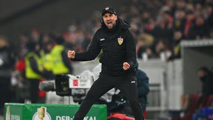 Sebastian Hoeneß bejubelt das Weiterkommen des VfB.