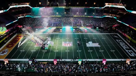 Mega Event in Party-Stadt: Die Arena in New Orleans fasst über 80.000 Menschen. 