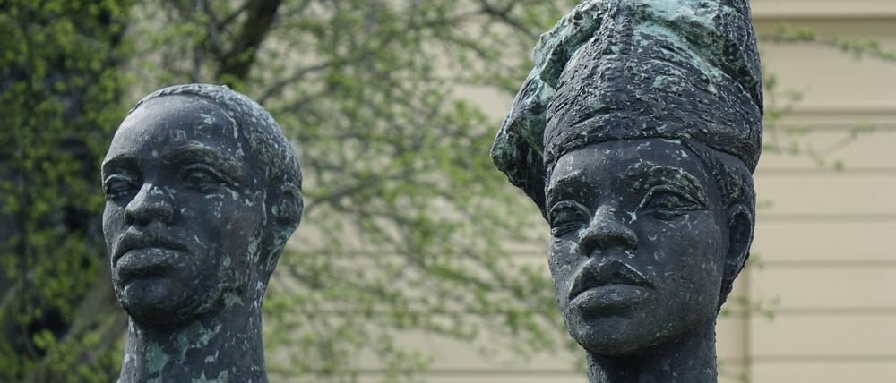 Wie Amo genau aussah, ist nicht überliefert. Eine Plakette vor Gerhard Geyers Bronzeplastik „Freies Afrika“ an der Universität in Halle erinnert dennoch an den Philosophen.