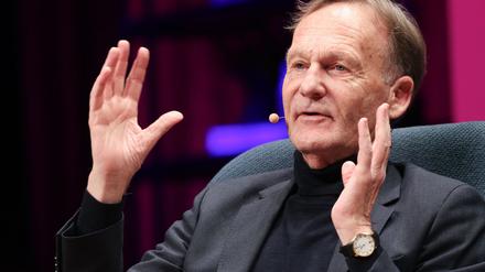 Hans-Joachim Watzke lässt die neue sportliche Führung beim BVB in Ruhe arbeiten. 