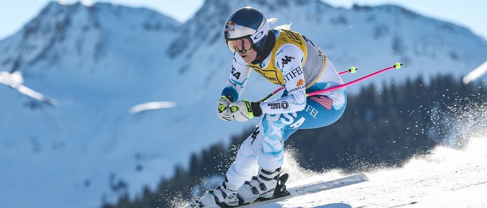 Lindsey Vonn gab 2024 ihr Comeback. Mittlerweile fährt sie mit einer Teilprothese im Knie Ski.