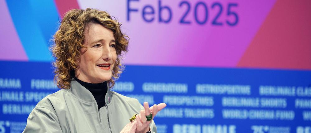 Tricia Tuttle bei der Programm-Pressekonferenz der Berlinale 2025