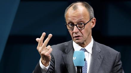 Mit wem würde CDU-Chef Friedrich Merz als Kanzler koalieren? In drei Wochen wird es sich zeigen.