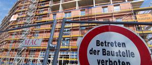 Fast der Hälfte der deutschen Wohnungsbaufirmen fehlen die Aufträge