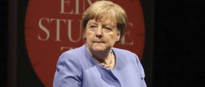 Angela Merkel bei der Veranstaltung Eine Stunde ZEIT im Schauspielhaus. 