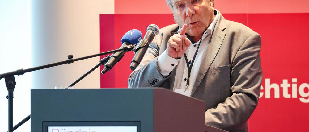 Bayerns BSW-Landeschef Klaus Ernst betrachtet die Parteiaustritte als ganz normalen Vorgang (Archivbild). 