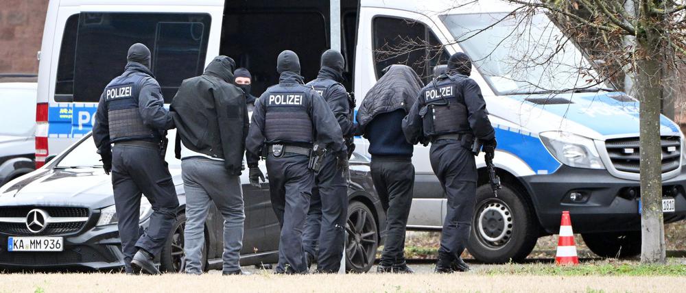 Die vier Angeklagten waren im Dezember 2023 festgenommen worden. (Archivbild) 