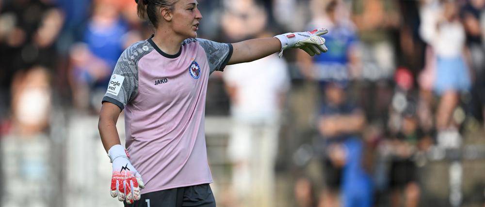 Torhüterin Anna Terestyényi verlässt den 1. FFC Turbine Potsdam mit sofortiger Wirkung.