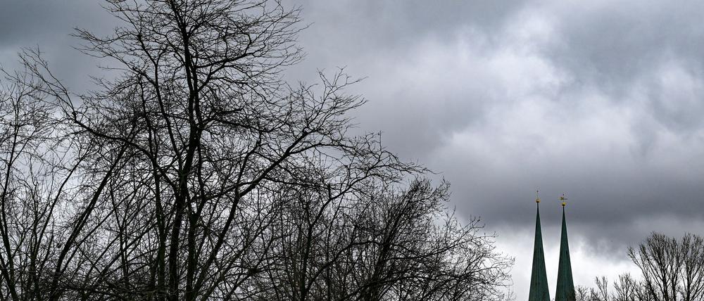 Berlin und Brandenburg erwartet wieder ein trüber Tag. (Symbolbild)