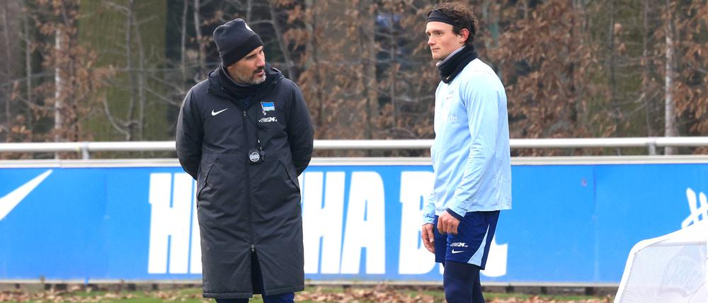 DEU, DFL, 2. FBL Hertha BSC, Training, / 02.02.2025, Sportforum, Berlin, DEU, DFL, 2. FBL Hertha BSC, Training, im Bild Cheftrainer Cristian Fiel Hertha BSC Berlin, Fabian Reese Hertha BSC Berlin 11 DFL - regulations prohibit any use of Photographs as image sequences and/or quasi-video Foto: Juergen Engler / nordphoto GmbH *** DEU, DFL, 2 FBL Hertha BSC, Training, 02 02 2025, Sportforum, Berlin, DEU, DFL, 2 FBL Hertha BSC, Training, im Bild Cheftrainer Cristian Fiel Hertha BSC Berlin , Fabian Reese Hertha BSC Berlin 11 DFL regulations prohibit any use of Photographs as image sequences and or quasi video Foto Juergen Engler nordphoto GmbH nordphotoxGmbHx/xEngler nph00076