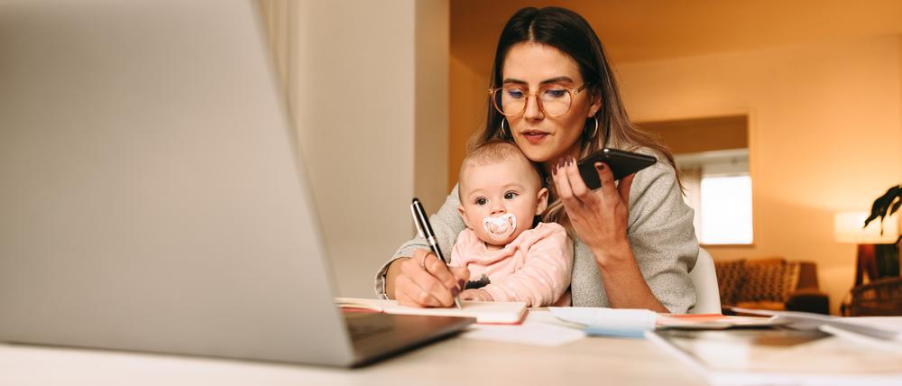Arbeiten mit Kind braucht innovative Arbeitszeitmodelle.