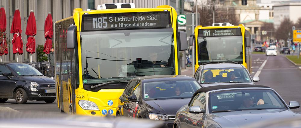 Auf der Nordseite des Potsdamer Platzes verlieren BVG-Busse besonders viel Zeit.