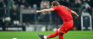 Eine Bank vom Elfmeterpunkt: Harry Kane.