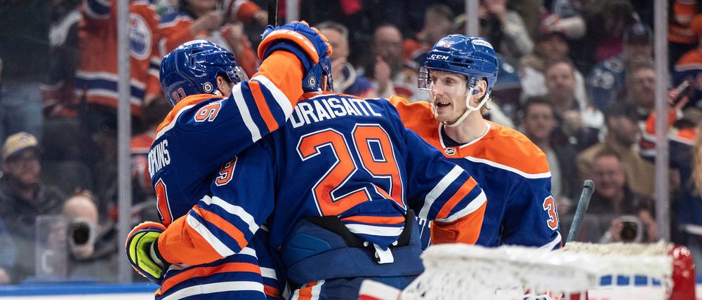 Leon Draisaitl trifft doppelt und führt die Torschützenliste der Liga mit 40 Toren an.