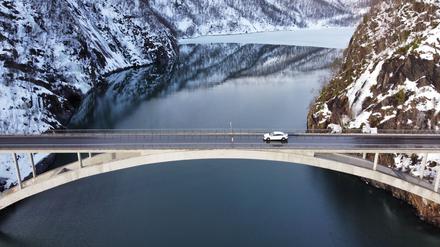 In Norwegen sind Elektro-Mietwagen sehr viel verbreiteter als in Deutschland. (Archivbild)