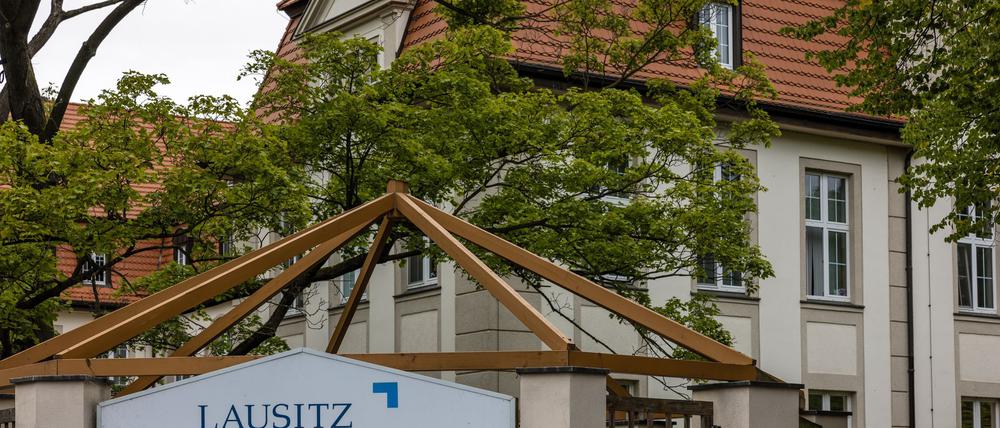 An der Lausitz Klinik Forst droht in diesem Jahr die Schließung der Geburtsstation. (Archivbild)