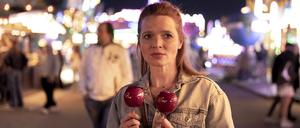 Torschlusspanik oder die neue Freiheit? Sonja (Karoline Herfurth) lässt ihr Date auf dem Rummelplatz sitzen – und hat alleine Spaß.