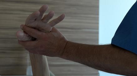 Die Zeit für die Patienten ist oft knapp. Das Ärzte- und Pflegeteam nimmt sie sich trotzdem. 
