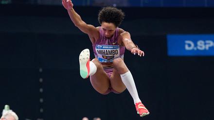 Malaika Mihambo holte sich beim Leichtathletik-Meeting in Düsseldorf den Sieg.