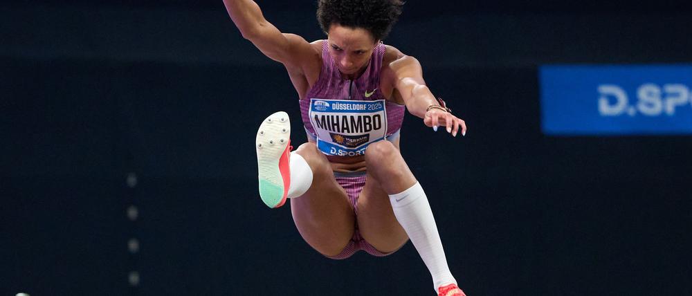 Malaika Mihambo holte sich beim Leichtathletik-Meeting in Düsseldorf den Sieg.