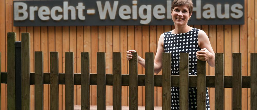 Juliane Grützmacher ist die Leiterin des Brecht-Weigel-Hauses in Buckow. (Archivbild)