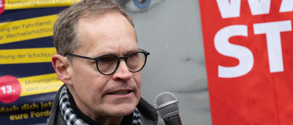 Dem Bundestagsabgeordneten Michael Müller (SPD) wurde der Reifen seines Autos aufgeschlitzt.