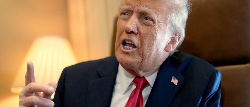 Trump bezeichnet die Begnadigungen als „großartige Sache für die Menschheit“.