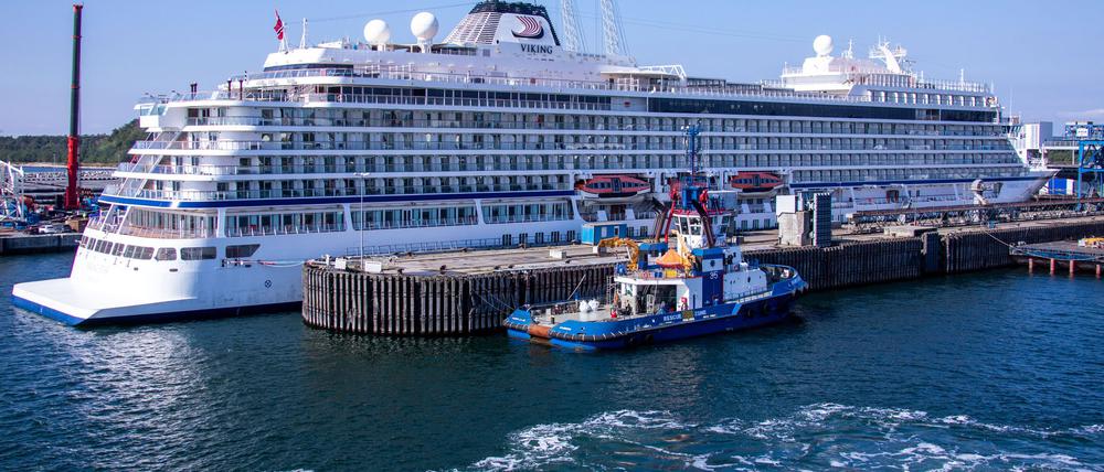 Die „Viking Star“ - hier im Hafen von Rügen - macht einen Bogen um die erdbebengeplagte Insel Santorini. (Archivfoto)