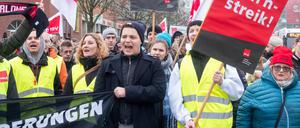 Mitarbeiter im öffentlichen Dienst in Berlin sind zum Warnstreik aufgerufen (Symbolbild).