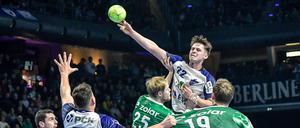 Kurz vorher gewann der kroatische Handballer Josip Simic (5) bei der WM noch Silber, nun kehrt er zurück in die frustrierende Bundesliga-Realität der Potsdamer.